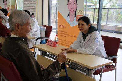 愛(ài)滿重陽(yáng)，情暖人心——民革浙江省委會(huì)文化服務(wù)團(tuán)與浙江涌嘉保險(xiǎn)經(jīng)紀(jì)公司攜手開(kāi)展重陽(yáng)慰老活動(dòng)